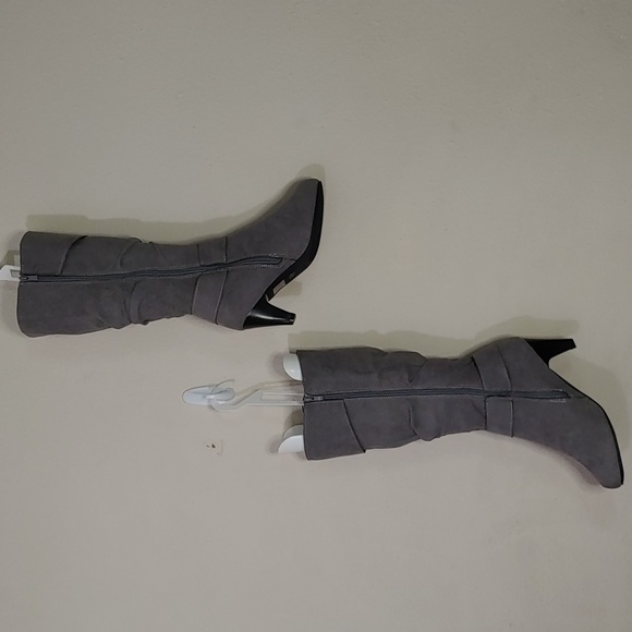 Women's Size 42 (US 10) Faux Leather 3 inch heel High Boots - Picture 2 of 9